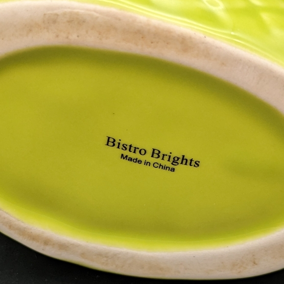 Bistro Brights Glug Glug Fish Pitcher - Picture 6 of 6